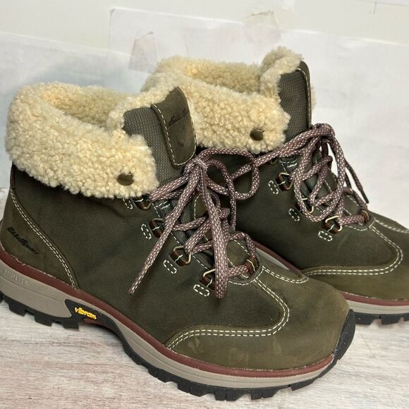 Eddie Bauer Brown Cream Ankle Boots with Chunky Sole size 6.5 new - Picture 1 of 6